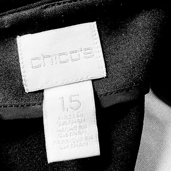 CHICOS NWOT Black Cut-out Pattern Overlay Pencil Skirt in Size 1.5. (Size 12) - Picture 4 of 9